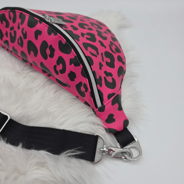 Gürteltasche / Crossbody Bag Junis - pinker Leo